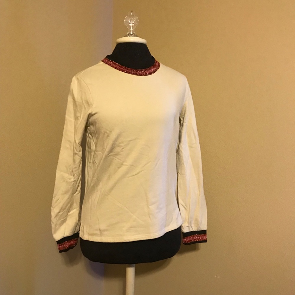 Sparkle trim sweatshirt ❤️